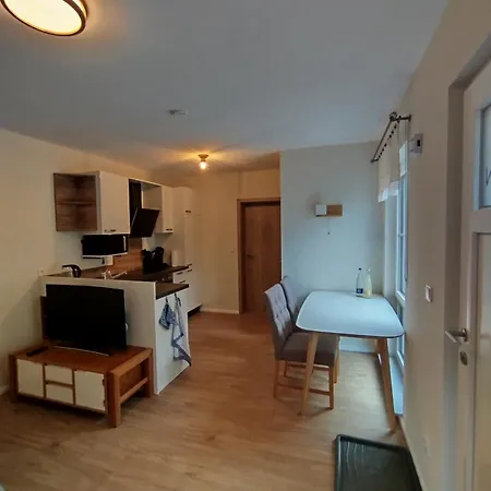 Landzeit 1 Apartment Schoemberg (Calw)